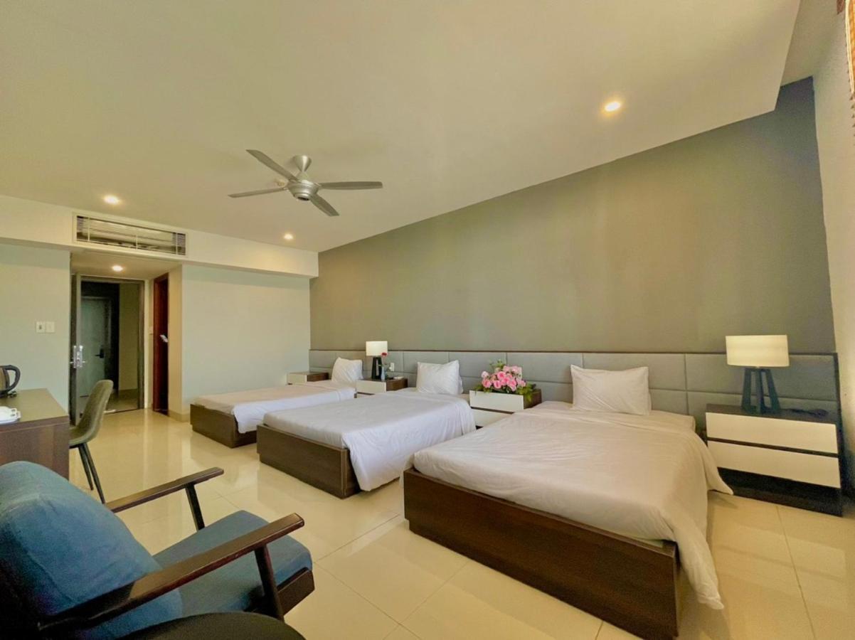 My Khe 2 Da Nang Seafront Hotel Exterior photo