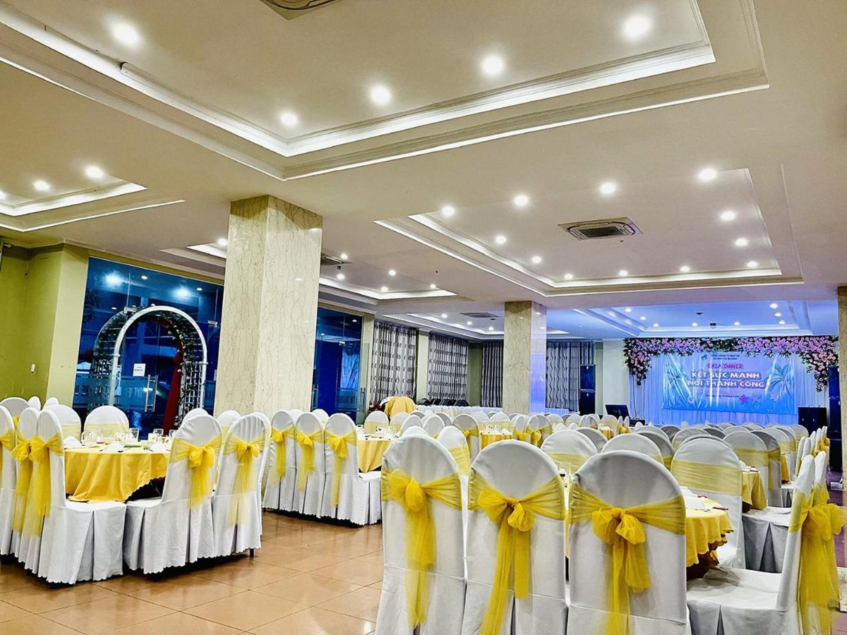 My Khe 2 Da Nang Seafront Hotel Exterior photo
