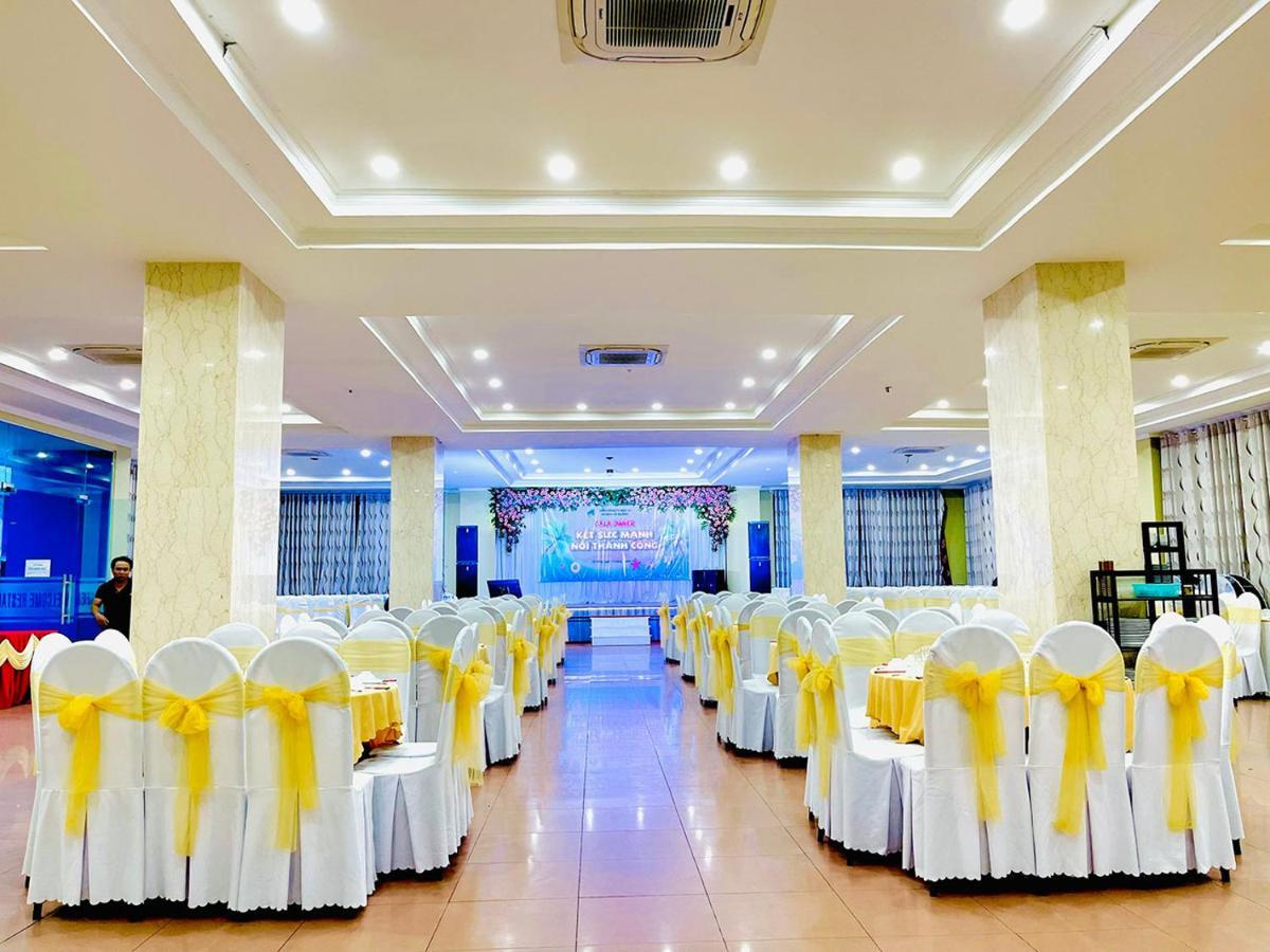 My Khe 2 Da Nang Seafront Hotel Exterior photo