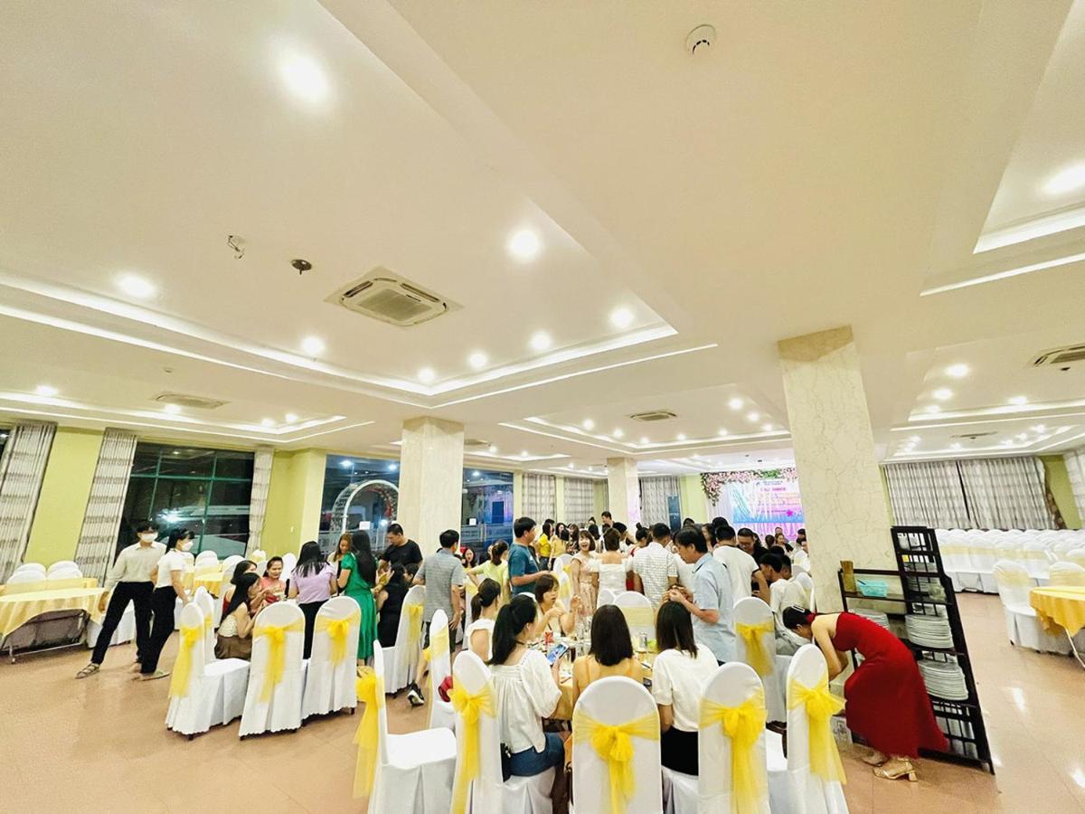 My Khe 2 Da Nang Seafront Hotel Exterior photo