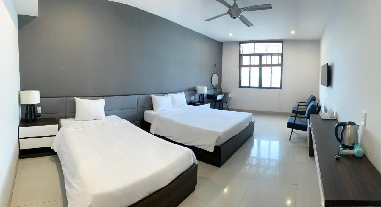 My Khe 2 Da Nang Seafront Hotel Exterior photo