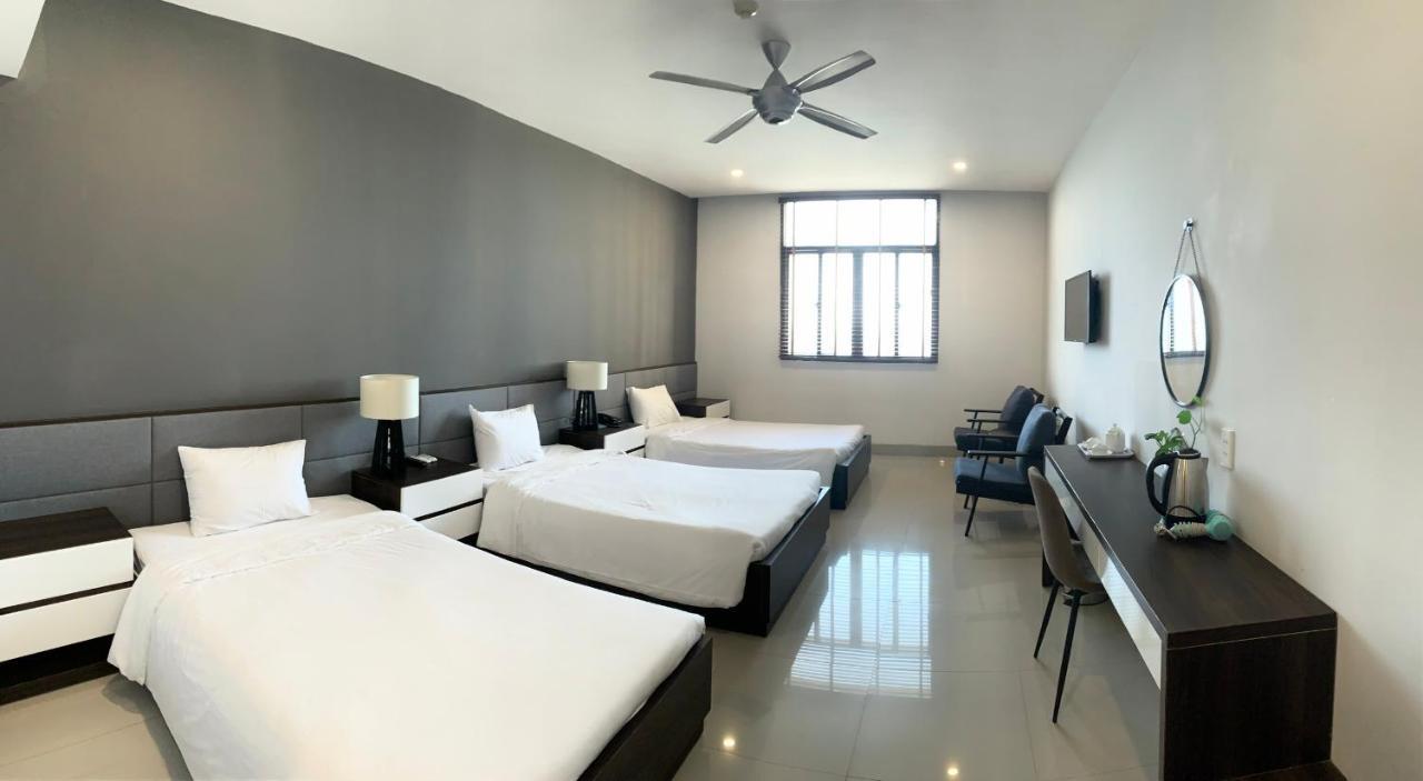 My Khe 2 Da Nang Seafront Hotel Exterior photo