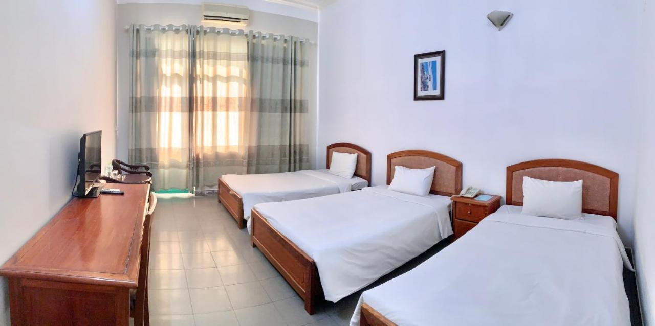 My Khe 2 Da Nang Seafront Hotel Exterior photo