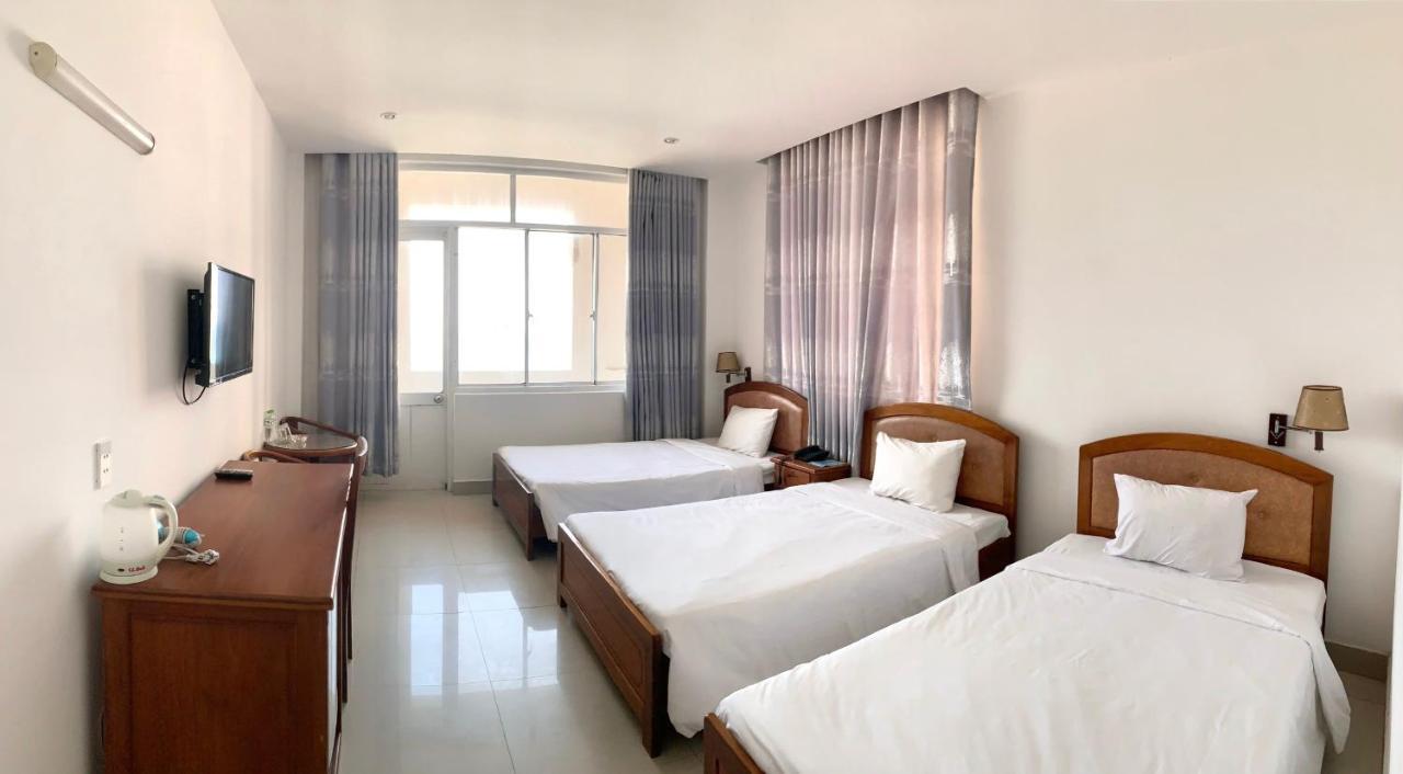My Khe 2 Da Nang Seafront Hotel Exterior photo